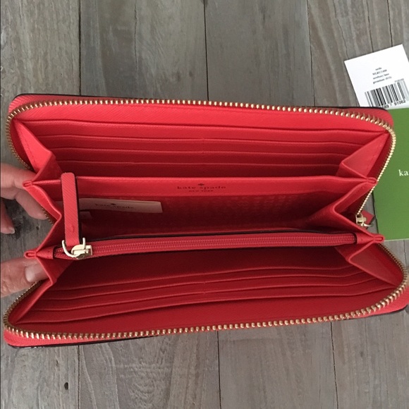 NWT Kate Spade ♠️ Newbury Zip Wallet - Picture 3 of 4