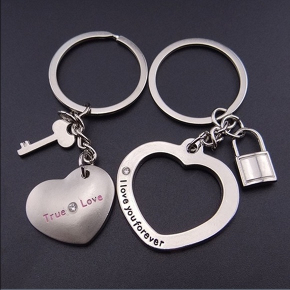Couples Keychain 🔑❤️ - Picture 2 of 3