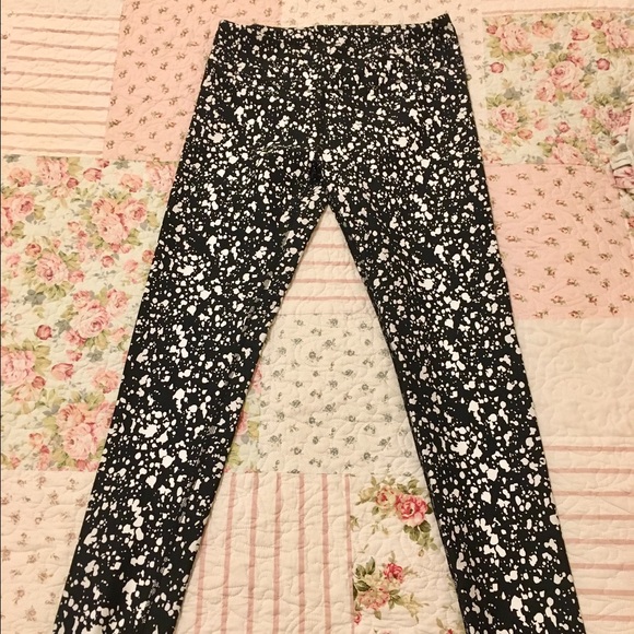 Fabletics splatter leggings