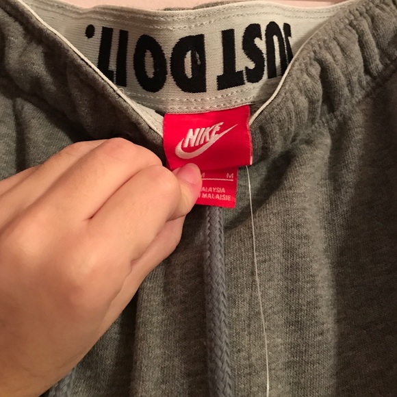 Nike Rally Jogger Sweatpants - Picture 3 of 4