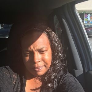 Meet your Posher, Shakana