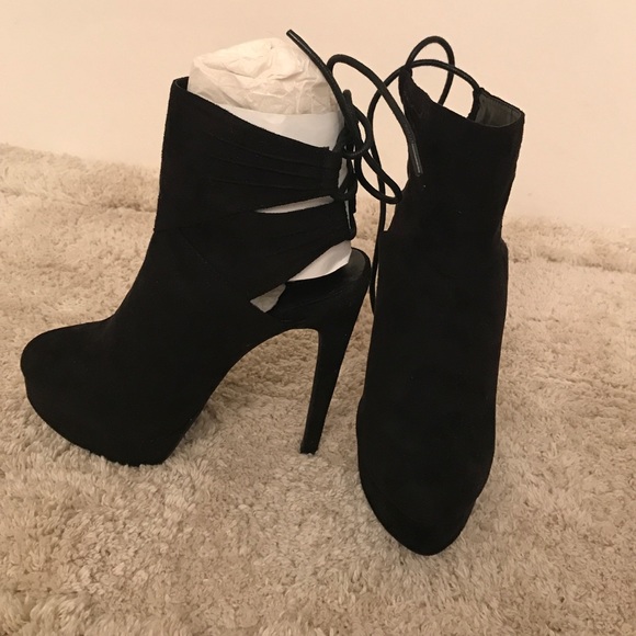 Black Tie Up Booties