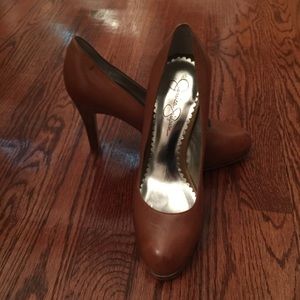 Jessica Simpson cognac pumps. 7.5