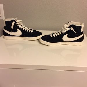 NEW High top Nike sneakers