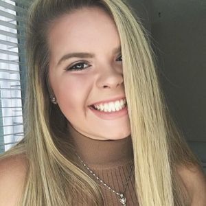 Meet your Posher, Leah