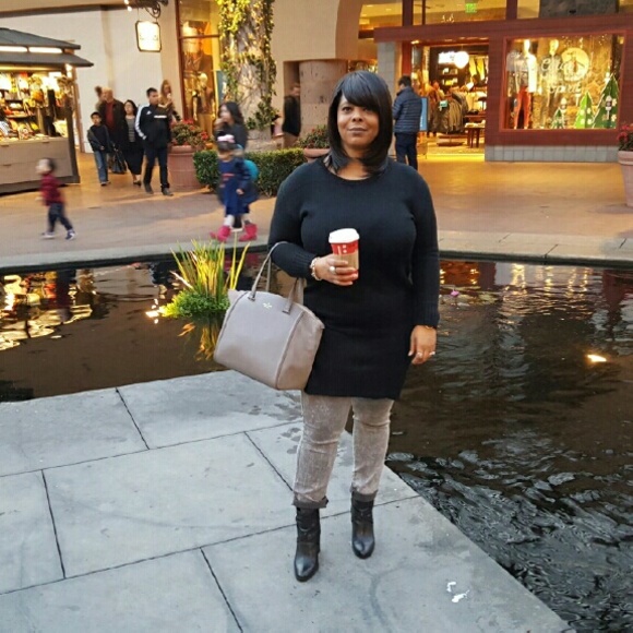 FITTED SWEATER BLACK