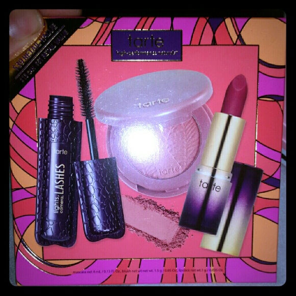 Brand New 100% Authentic Tarte Bundle still in Box