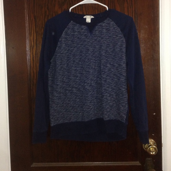 HM basic. Navy. Long sleeve top (12-14Y)
