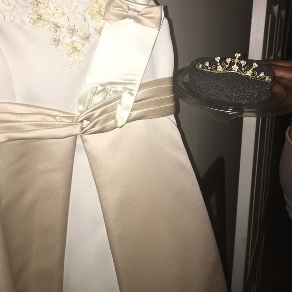 Junior bridesmaids dress - Picture 3 of 4