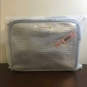 Victoria's Secret 2016 Purse Cross Body