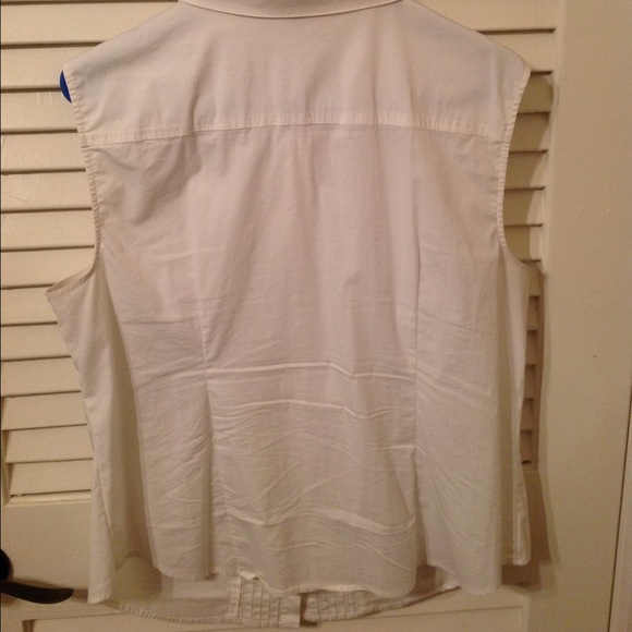 Tops - Picture 2 of 2