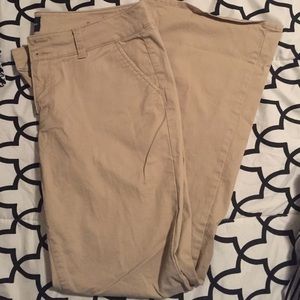 American Eagle khaki pants, great condition