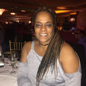 Meet your Posher, Lori