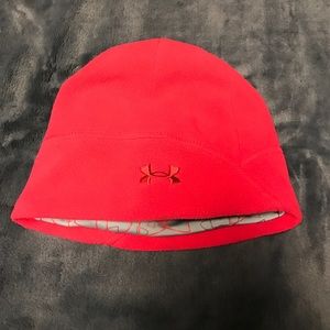 Under armour beanie running cap.