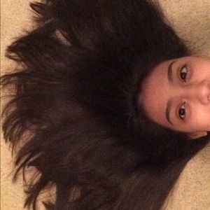 Meet your Posher, Vanessa