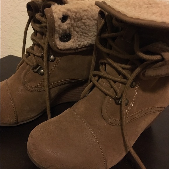 6.5 Brown Suede Wedge Boots