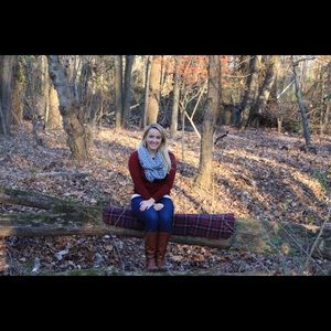 Meet your Posher, Leigh