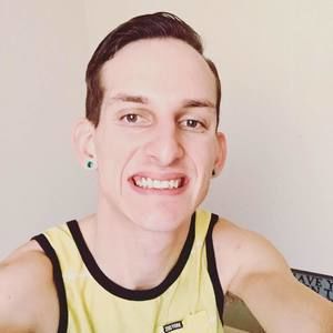 Meet your Posher, Dakota