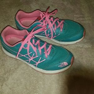 Northface shoes 5.5