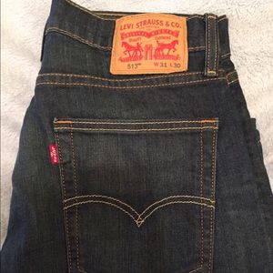 Levis 513