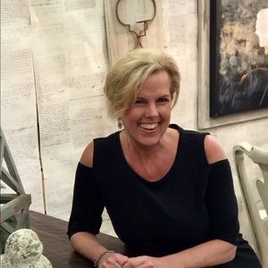 Meet your Posher, Pam