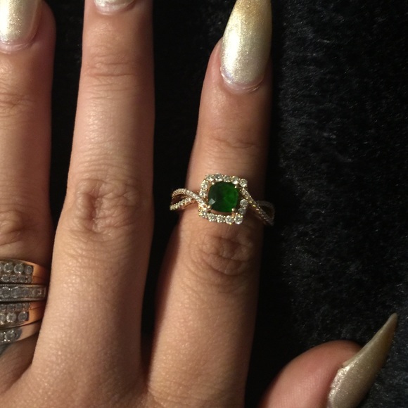 Levian Ring