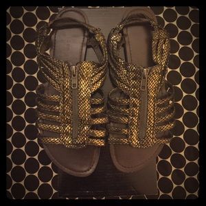 Madden Girl Metallic Gladiator Sandals Size 7.5