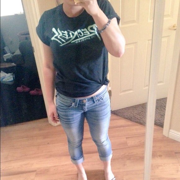 Young and reckless tee