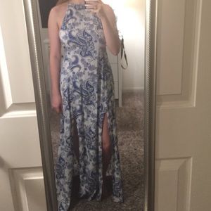 NWT Paisley Print Maxi Dress