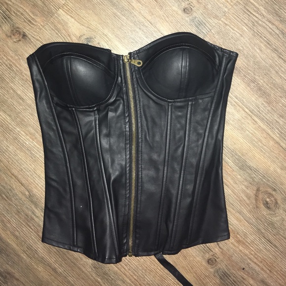 Black bustier