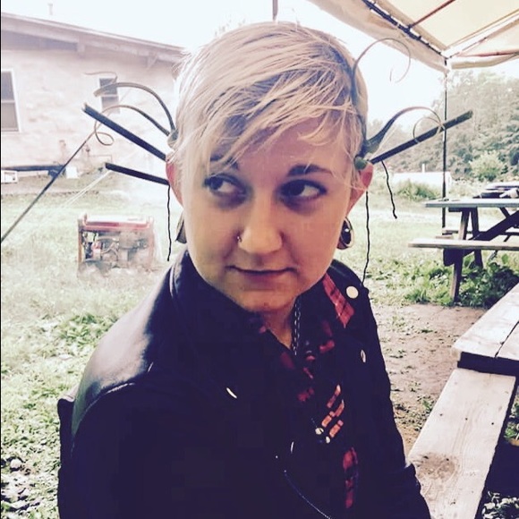 Meet your Posher, Christopher - Picture 1 of 1