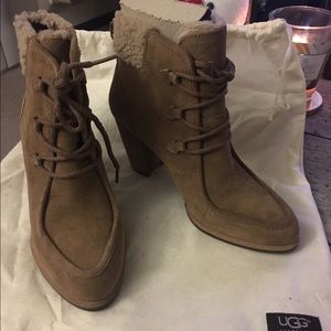 UGG Analise Boot NWOT