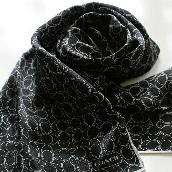 NWT Coach Signature Print 100% Silk Scarf