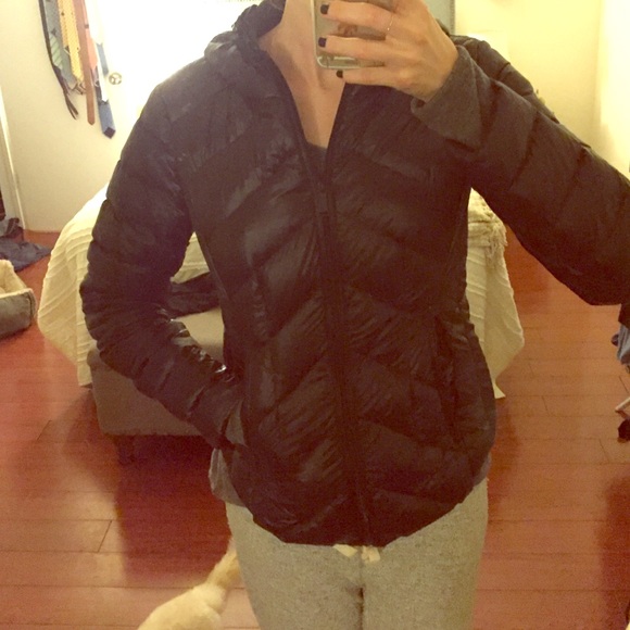 BCBG lightweight puffer jacket