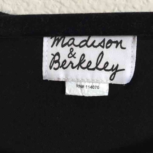 HOST PICK Graphic Tee - Picture 3 of 3