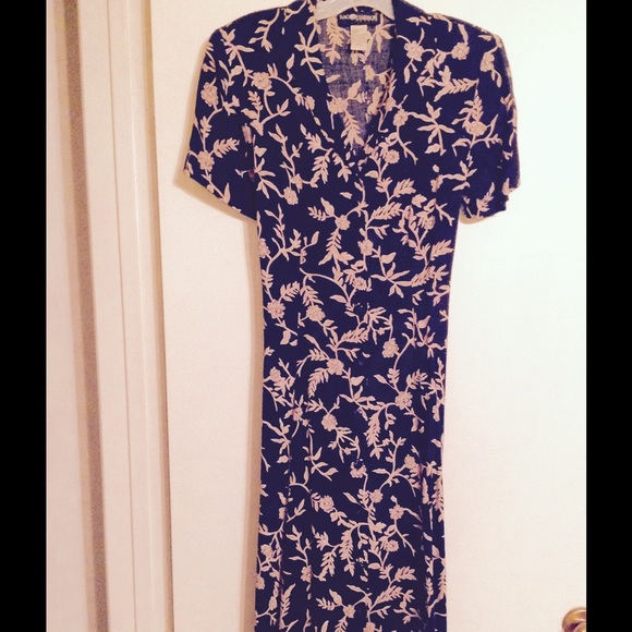 💥$15💥BLACK/TAN FLORAL PRINT DRESS💥