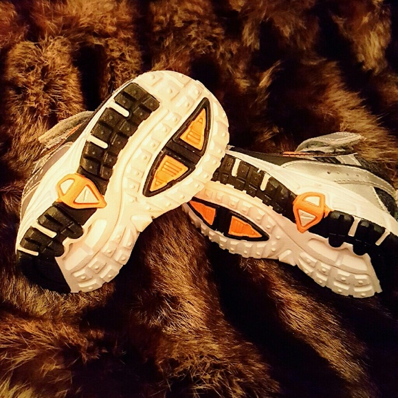 Baby Nike's - Picture 2 of 4