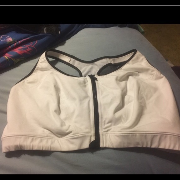 Bra size 44h