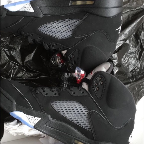 Air Jordan RETRO 5 BLACK METALLIC OG - Picture 3 of 4
