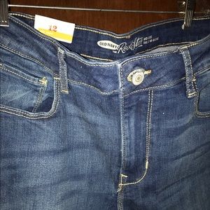 Old Navy Rock Star Mid Rise Crop