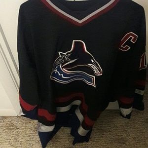 Vancouver Canucks Throwback Marcus Naslund Jersey
