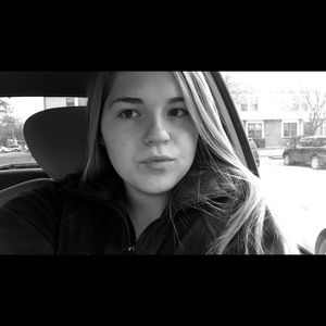 Meet your Posher, Hailey