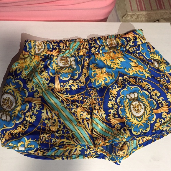 Silk pattern shorts