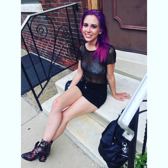 Meet your buyer/seller! - Picture 4 of 7