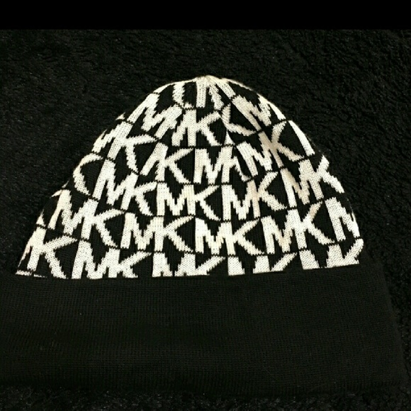 Michael kors hat