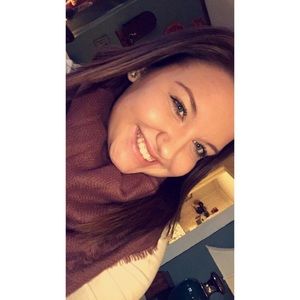 Meet your Posher, Raelyn