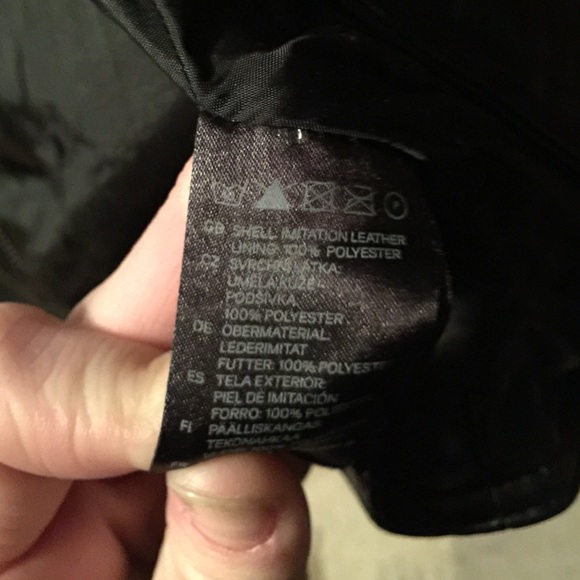 Sold to private buyer-- Vegan leather vest - Picture 3 of 4
