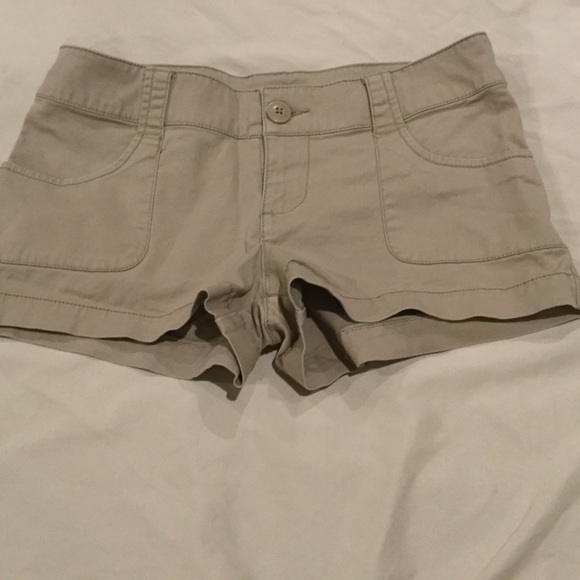Shorts - Picture 1 of 3