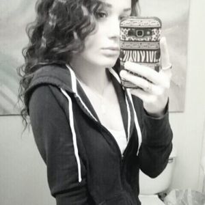 Meet your Posher, Amelia