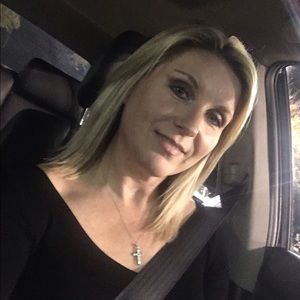 Meet your Posher, Christy